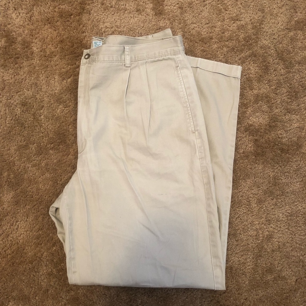 Tan khaki pants